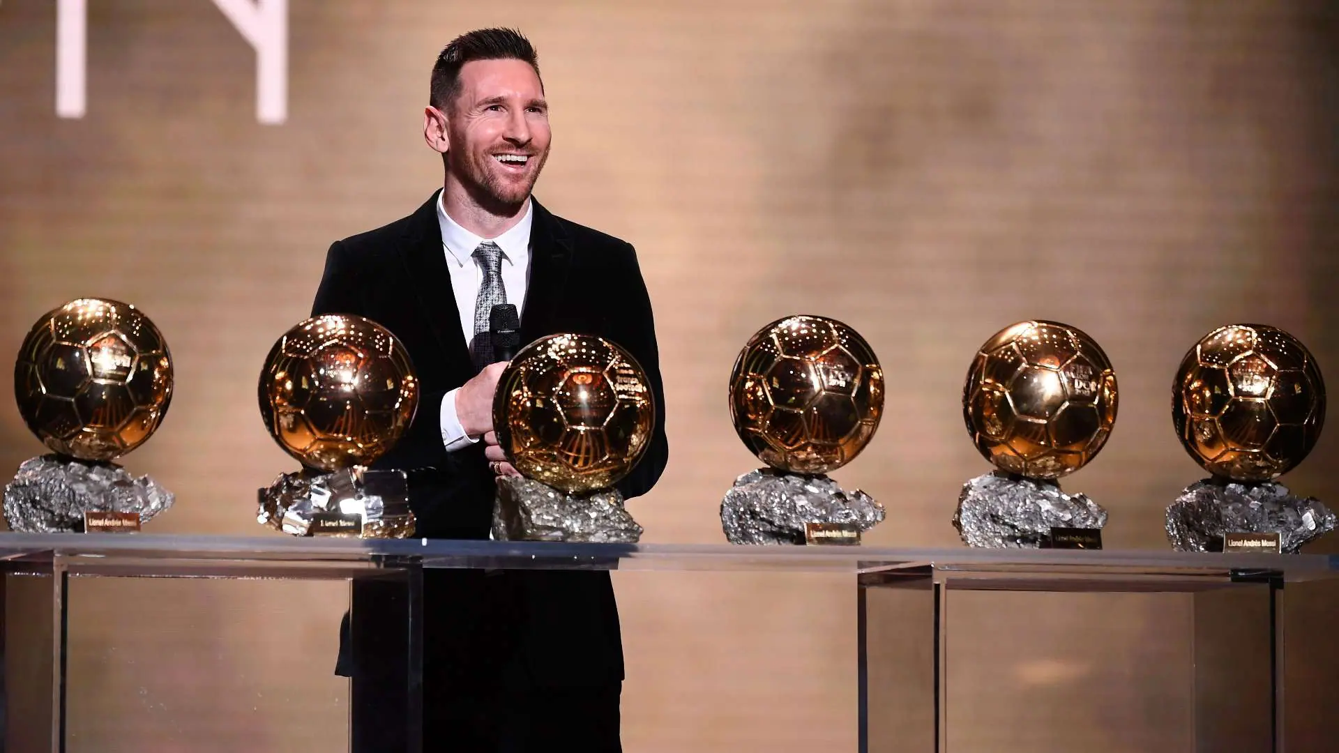 lionel messi ballon dor.jpg