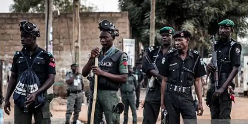 gunmen attack police officers in bauchi kill inspector