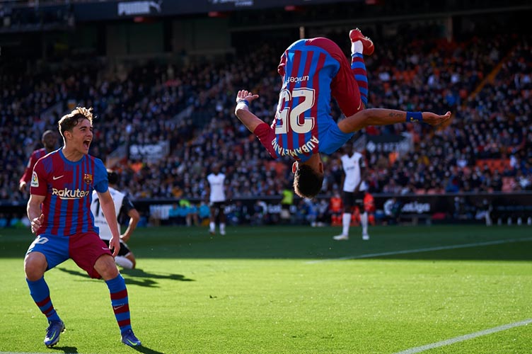 aubameyang nets hat trick in his 3rd match for barcelona