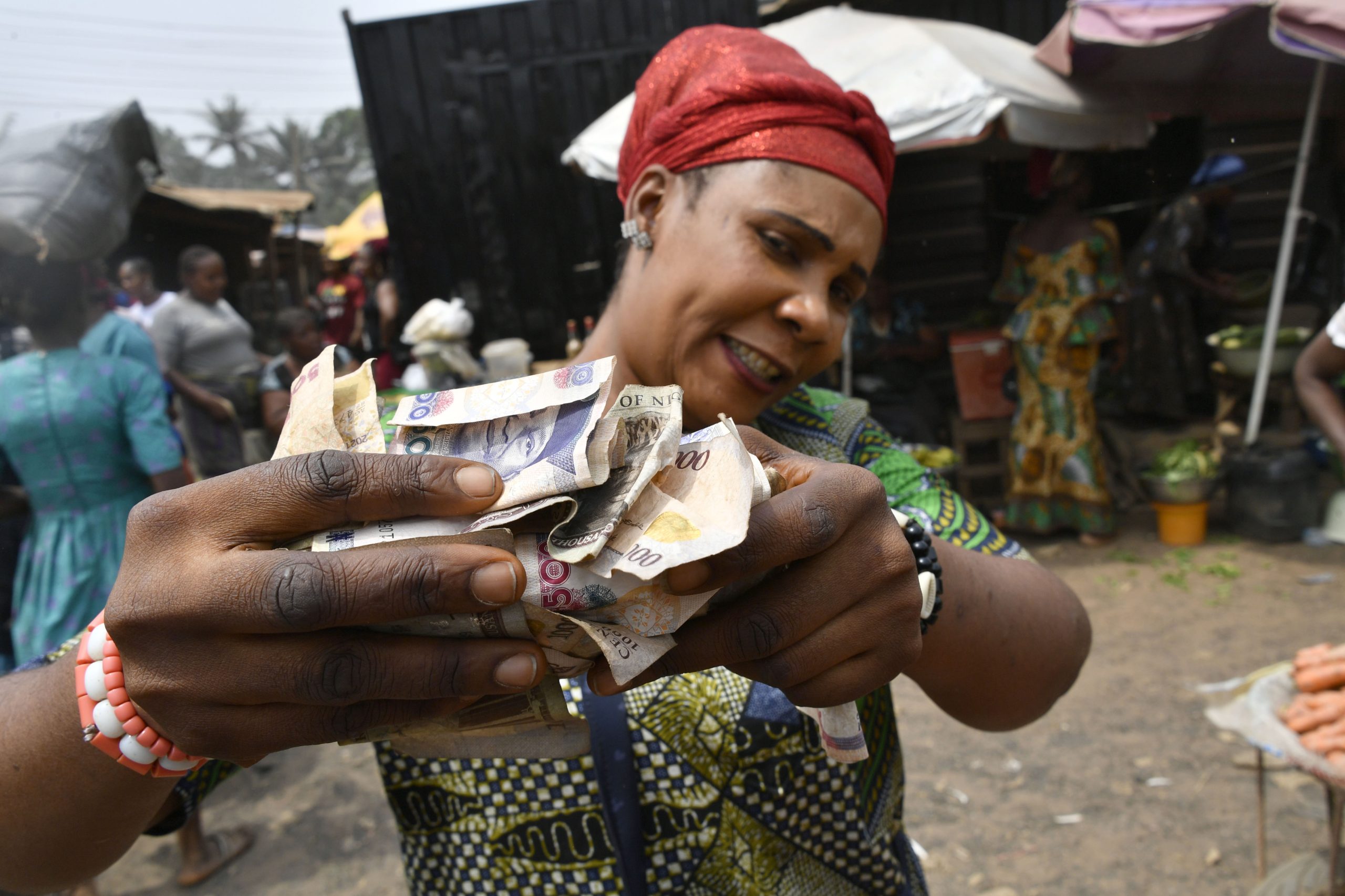 CBN Suspends Charges On Cash Deposits Above N500,000